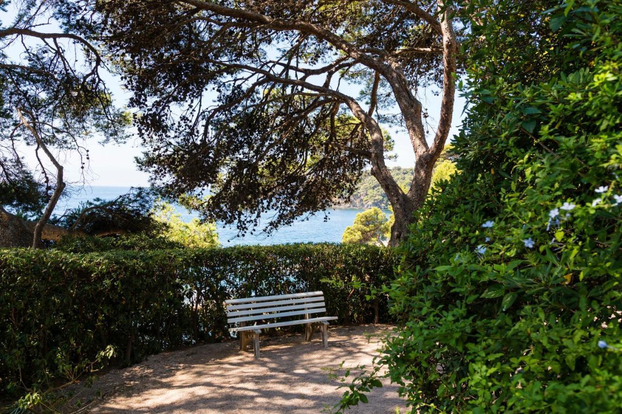 Residence Hoteliere Le Provencal A Giens - Bord De Mer Hyères Esterno foto